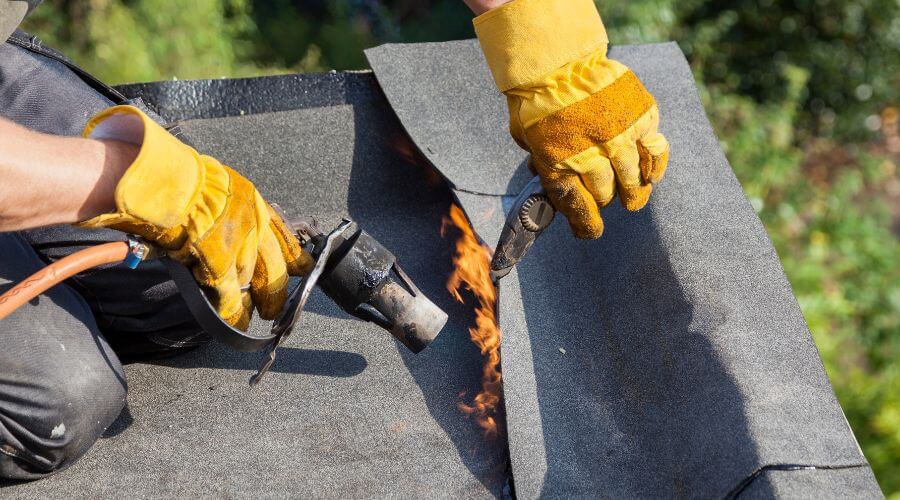 Expert Emergency Roof Repairs services in Slaughters, KY